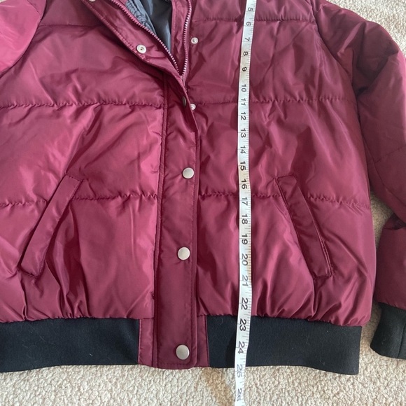 🌸 Forever 21 🌸 deep red puffer jacket - Picture 6 of 7